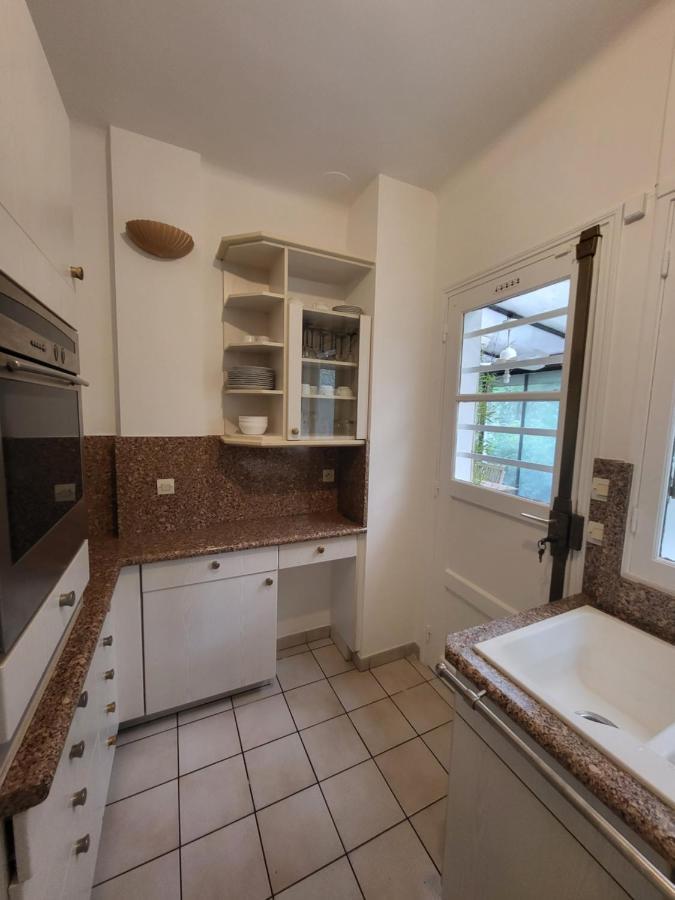 Maison A Louer 3 Chambres サルトルーヴィル エクステリア 写真