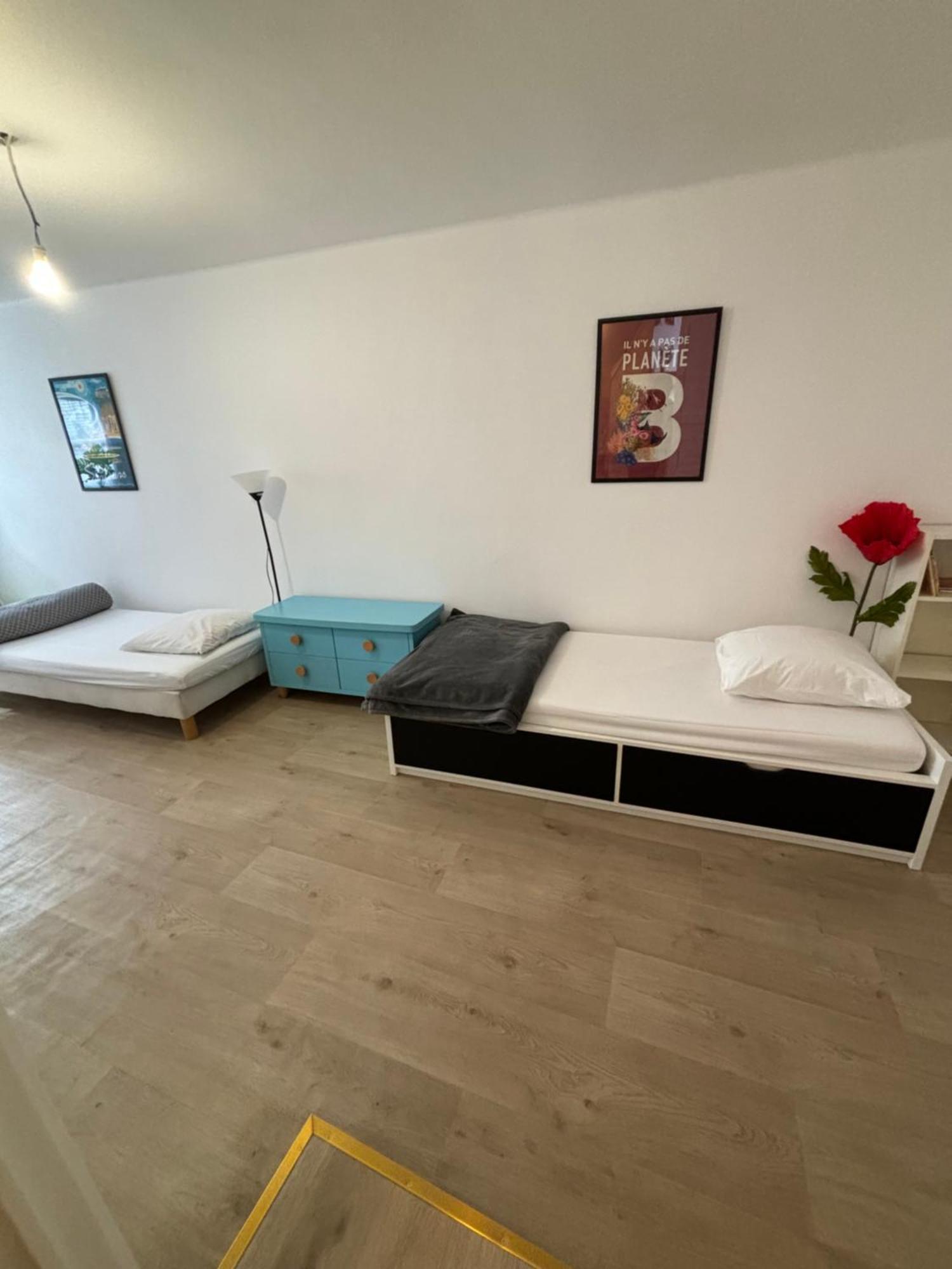 Maison A Louer 3 Chambres サルトルーヴィル エクステリア 写真